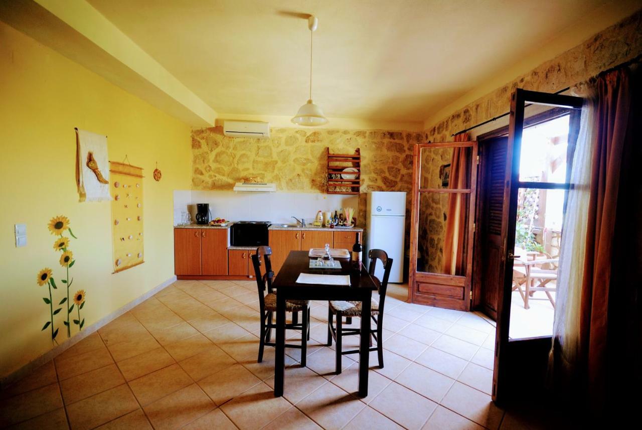 Ville Du Soleil - Exclusive Homes With Rustic Charm And Sensational Views Of The Mediterranean Sea Makrýgialos Esterno foto
