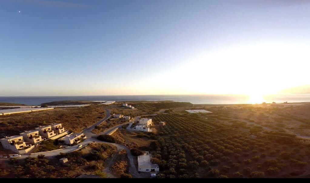 Ville Du Soleil - Exclusive Homes With Rustic Charm And Sensational Views Of The Mediterranean Sea Makrýgialos Esterno foto