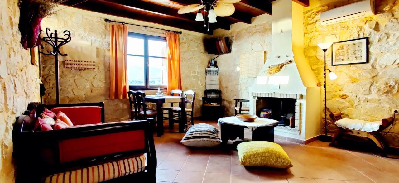 Ville Du Soleil - Exclusive Homes With Rustic Charm And Sensational Views Of The Mediterranean Sea Makrýgialos Esterno foto